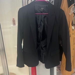 Apt 9 blazer